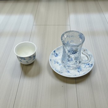 طقم كاسات وفناجين مع الصحن 36قطعه