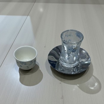 طقم كاسات وفناجين مع الصحن 36قطعه