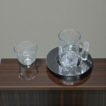 طقم كاسات وفناجين مع الصحن 18قطعه