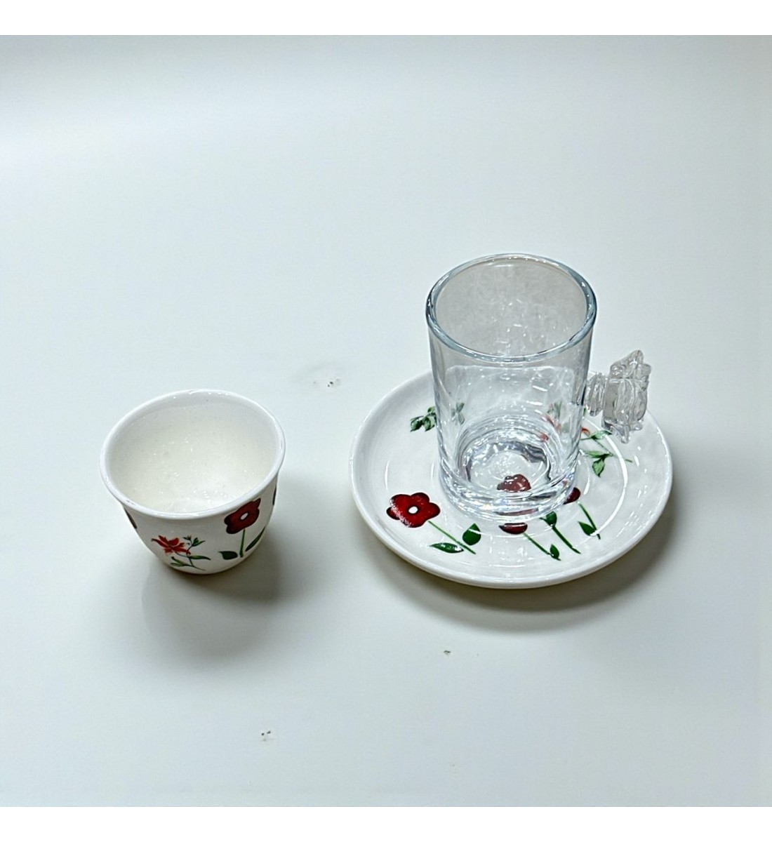 طقم كاسات وفناجين مع الصحن 36قطعه