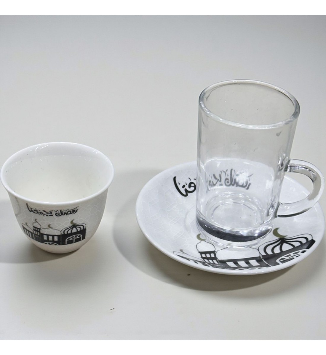 طقم كاسات وفناجين مع الصحن 36قطعه