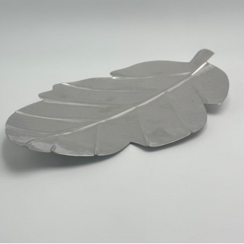 صحن تقديم معدنية فاخرة – تصميم أنيق وعصري40×22×2سم 