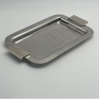 صحن تقديم معدنية فاخرة – تصميم أنيق وعصري 35×21×3سم 