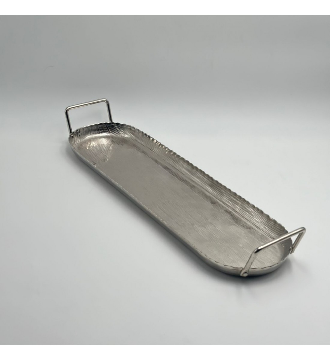 صحن تقديم معدنية فاخرة – تصميم أنيق وعصري 53×15×3سم صحن تقديم معدنية فاخرة – تصميم أنيق وعصري 53×15×3سم