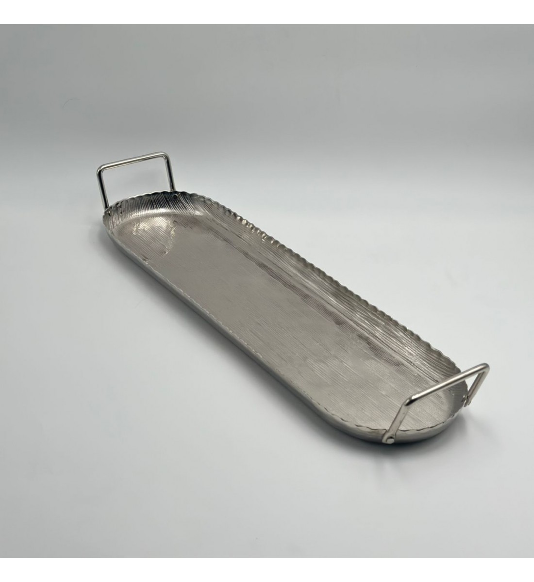 صحن تقديم معدنية فاخرة – تصميم أنيق وعصري 53×15×3سم صحن تقديم معدنية فاخرة – تصميم أنيق وعصري 53×15×3سم