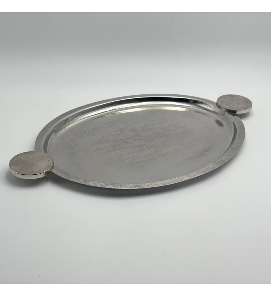 صحن تقديم معدنية فاخرة – تصميم أنيق وعصري  54×33×2سم 