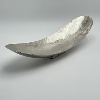 صحن تقديم معدنية فاخرة – تصميم أنيق وعصري  49×15×11سم 