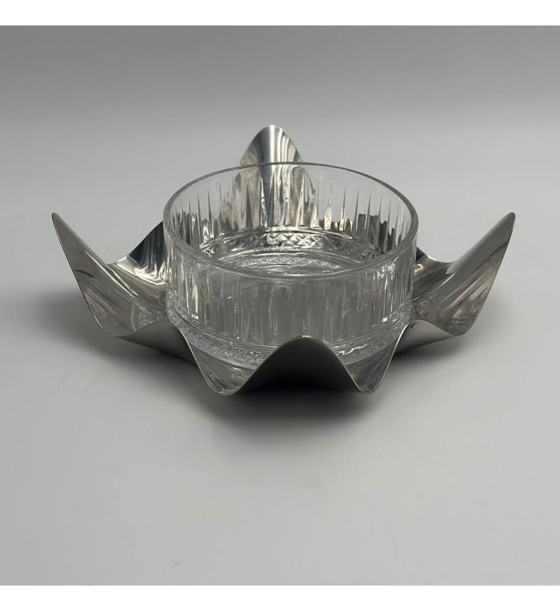 صحن ستيل هندي - فضي 18×18×7سم صحن ستيل هندي - فضي 18×18×7سم