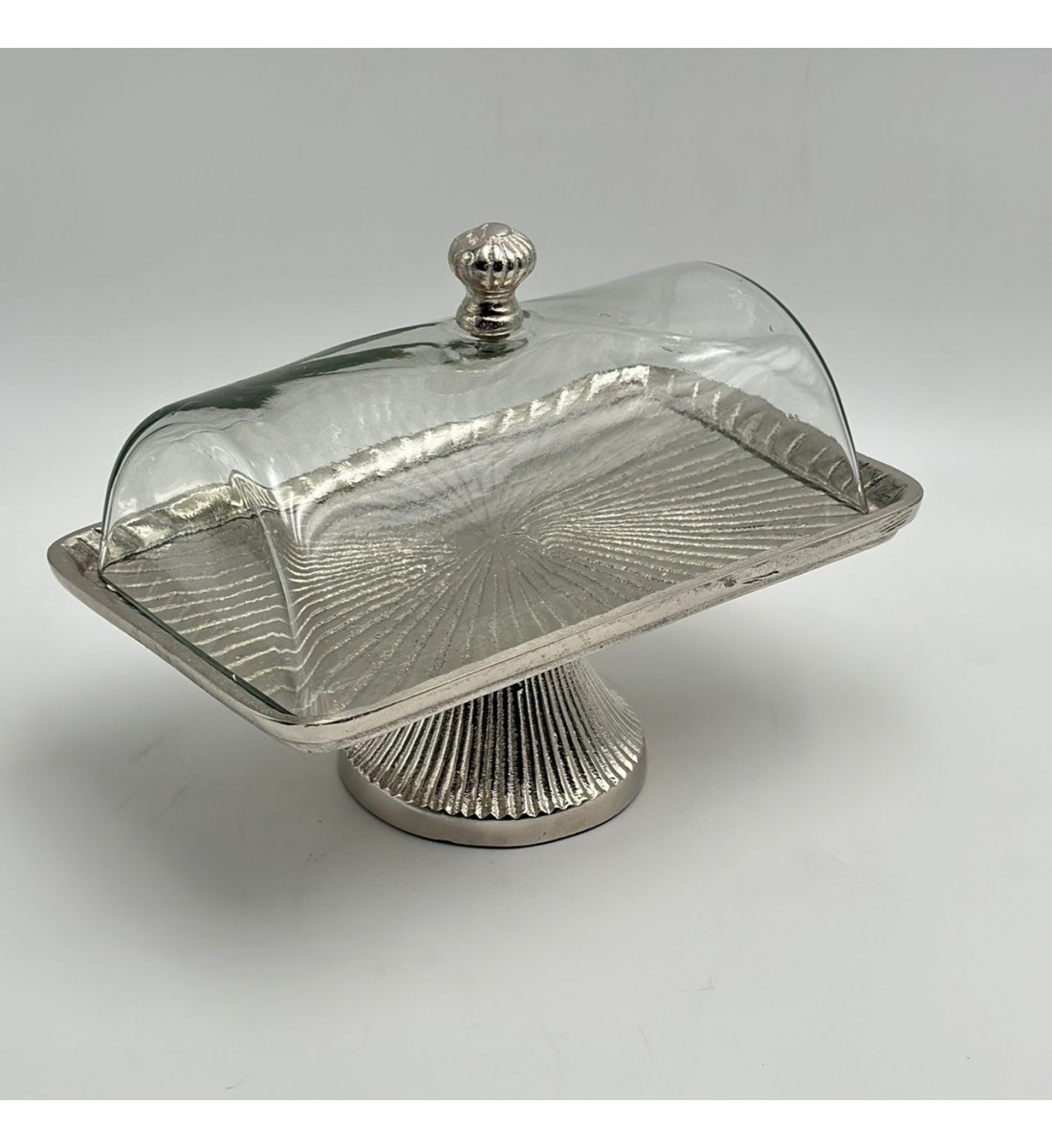 صحن تقديم معدنية فاخرة – تصميم أنيق وعصري فضي   25×16×18سم 