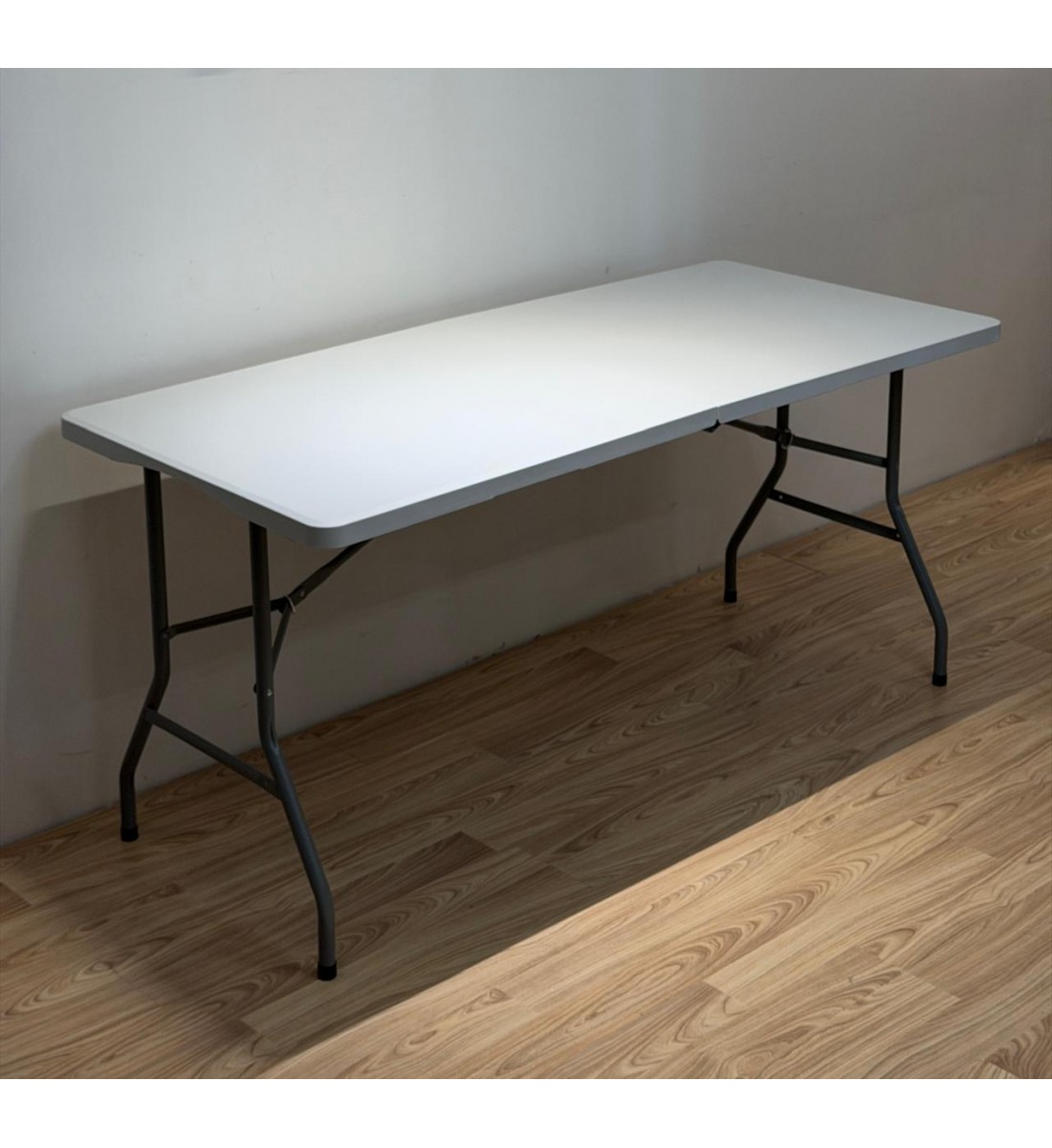  طاولة فايبر قابلة للطي مقاس 153 * 70*73سم 