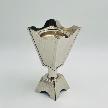 مبخرة بتصميم أنيق وعصري مصنوعة من معدن عالي الجودة12×12×22سم 