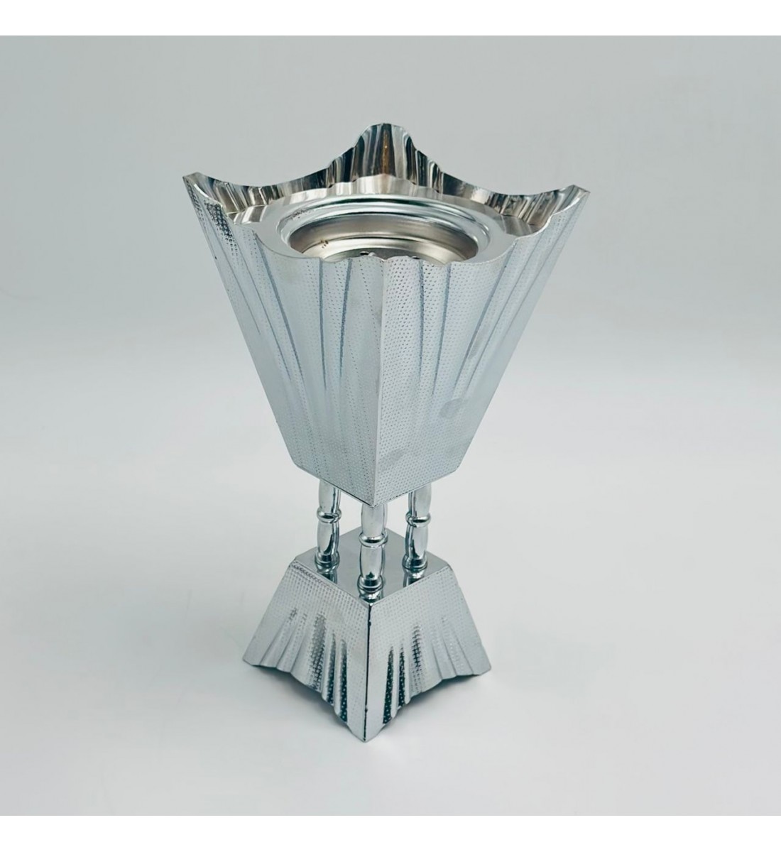 مبخرة بتصميم أنيق وعصري مصنوعة من معدن عالي الجودة24×12×12سم 