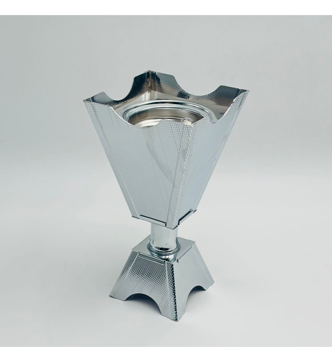 مبخرة بتصميم أنيق وعصري مصنوعة من معدن عالي الجودة12×12×22سم 