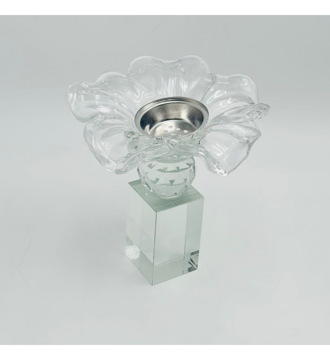 مبخرة كريستالية فاخرة بتصميم أنيق مستوحى من شكل الزهرة15×15×16سم 