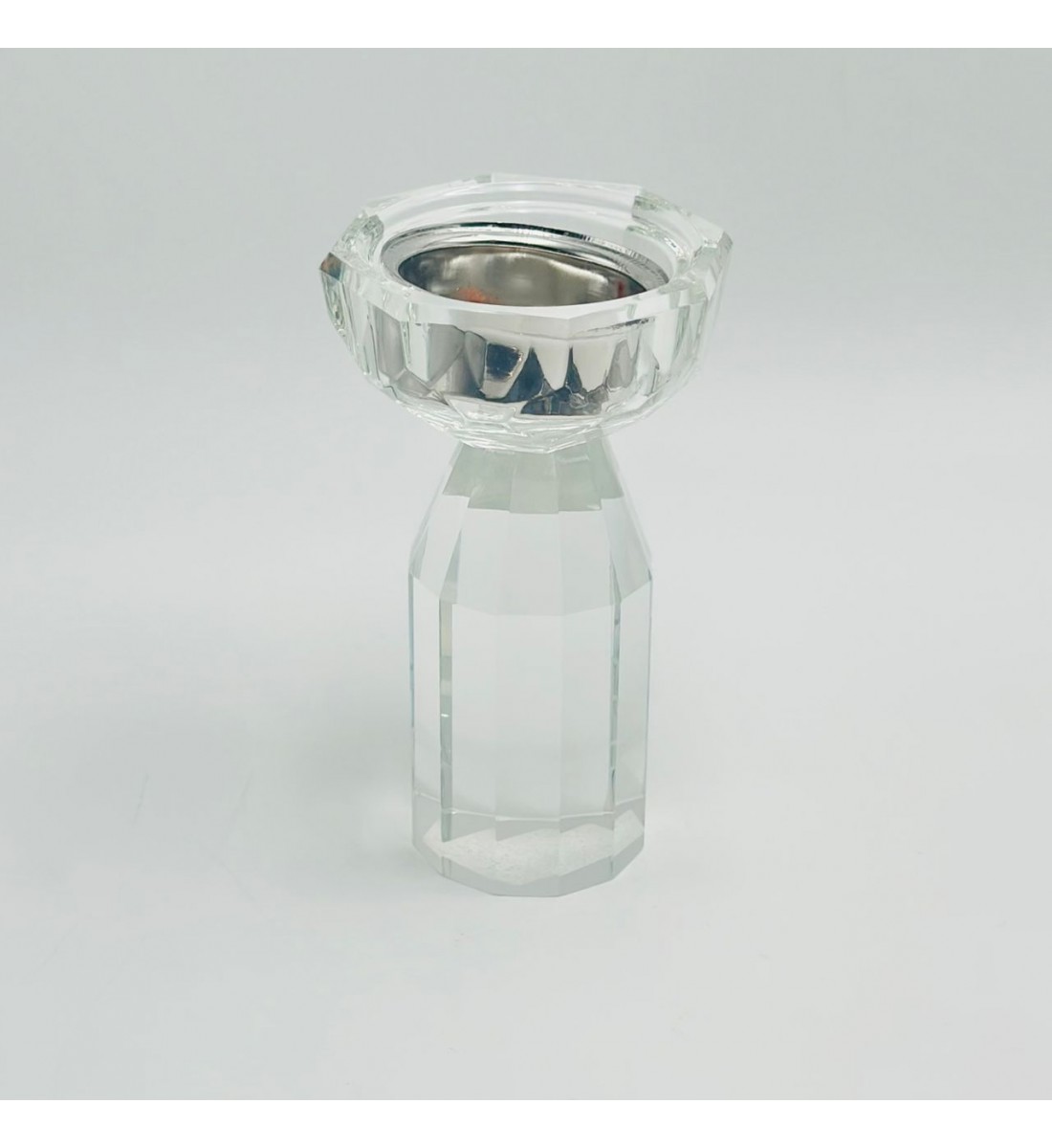 مبخرة كريستالية فاخرة بتصميم أنيق مستوحى من شكل الزهرة 9×9×16سم 