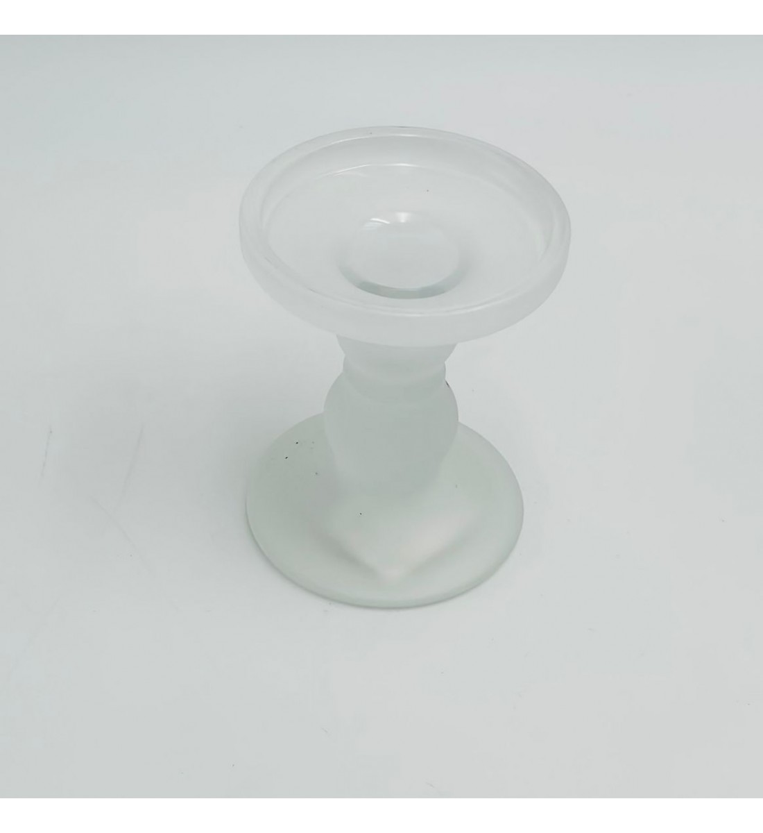 شمعدان ديكوري أنيق بتصميم عصري 8×8×10سم شمعدان ديكوري أنيق بتصميم عصري 8×8×10سم