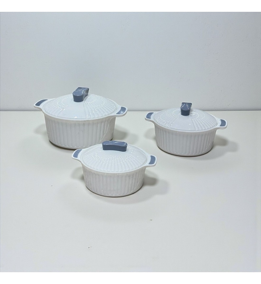 طقم حافظات طعام بلاستيك – 3 قطع بغطاء ابيض 