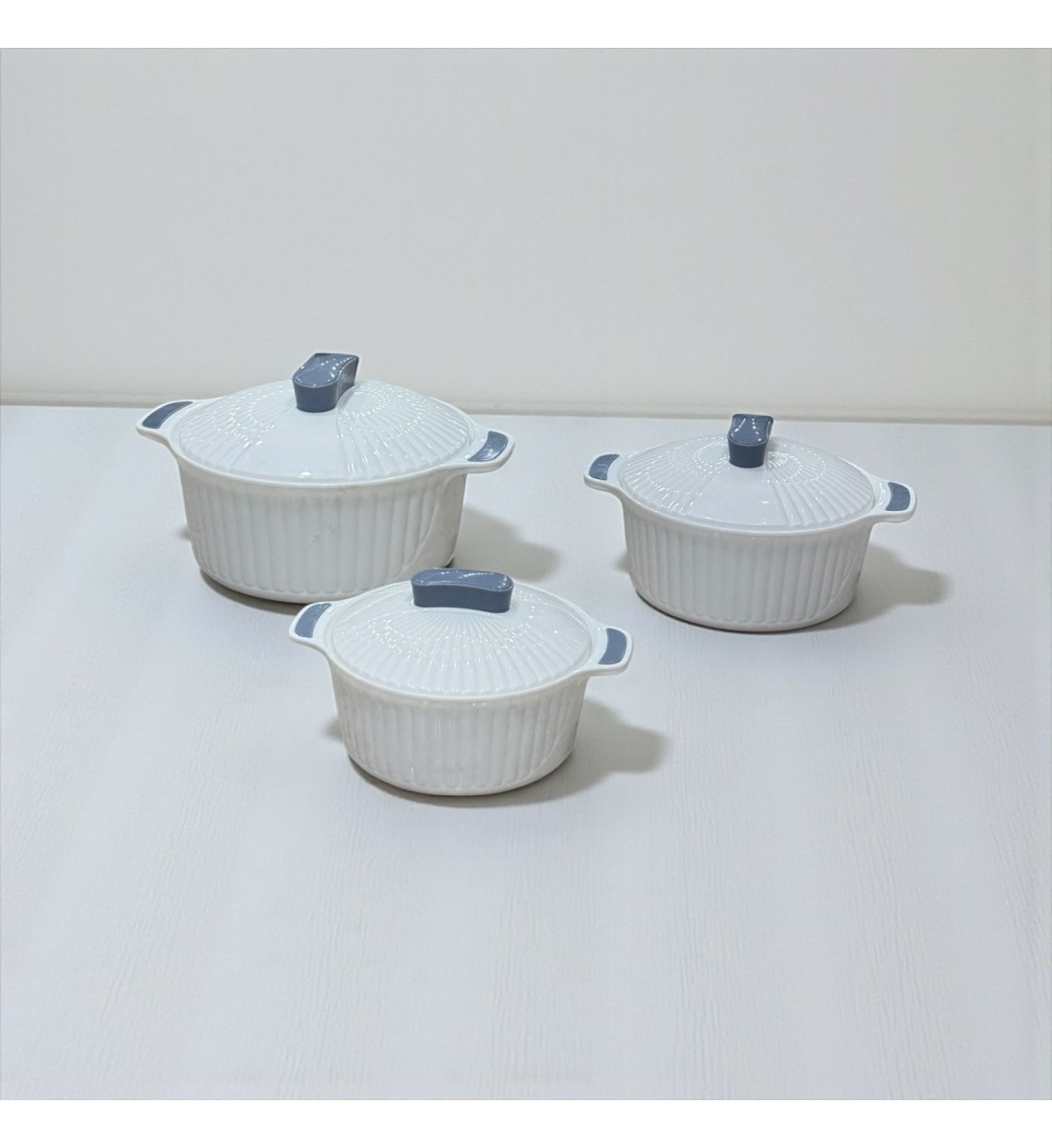 طقم حافظات طعام بلاستيك – 3 قطع بغطاء ابيض 