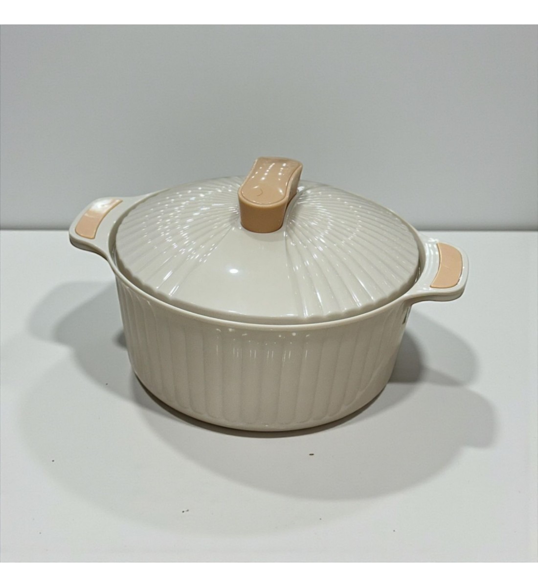 حافظات طعام بلاستيك – 1قطع بغطاء بيج 1500مل 