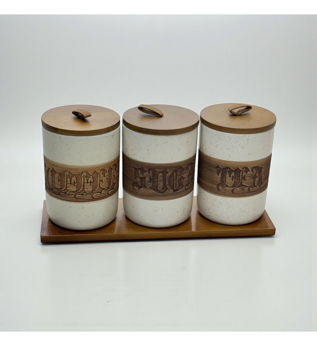طقم علب تخزين المطبخ مع حامل خشبي – 4 قطع سيرميك طقم علب تخزين المطبخ مع حامل خشبي – 4 قطع سيرميك