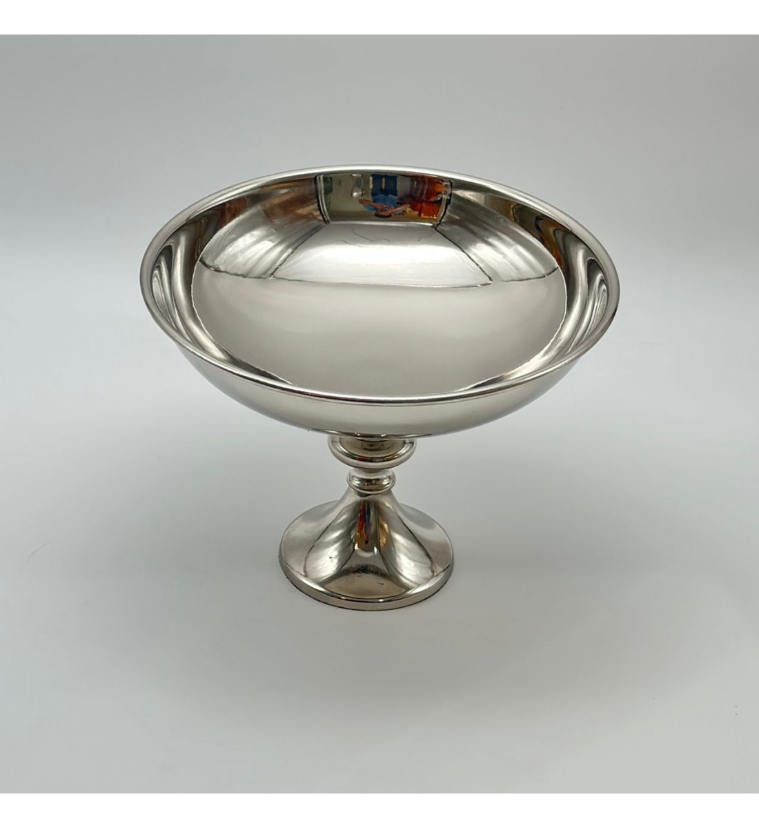 صحن تقديم معدنية فاخرة – تصميم أنيق وعصري22×22×17سم 