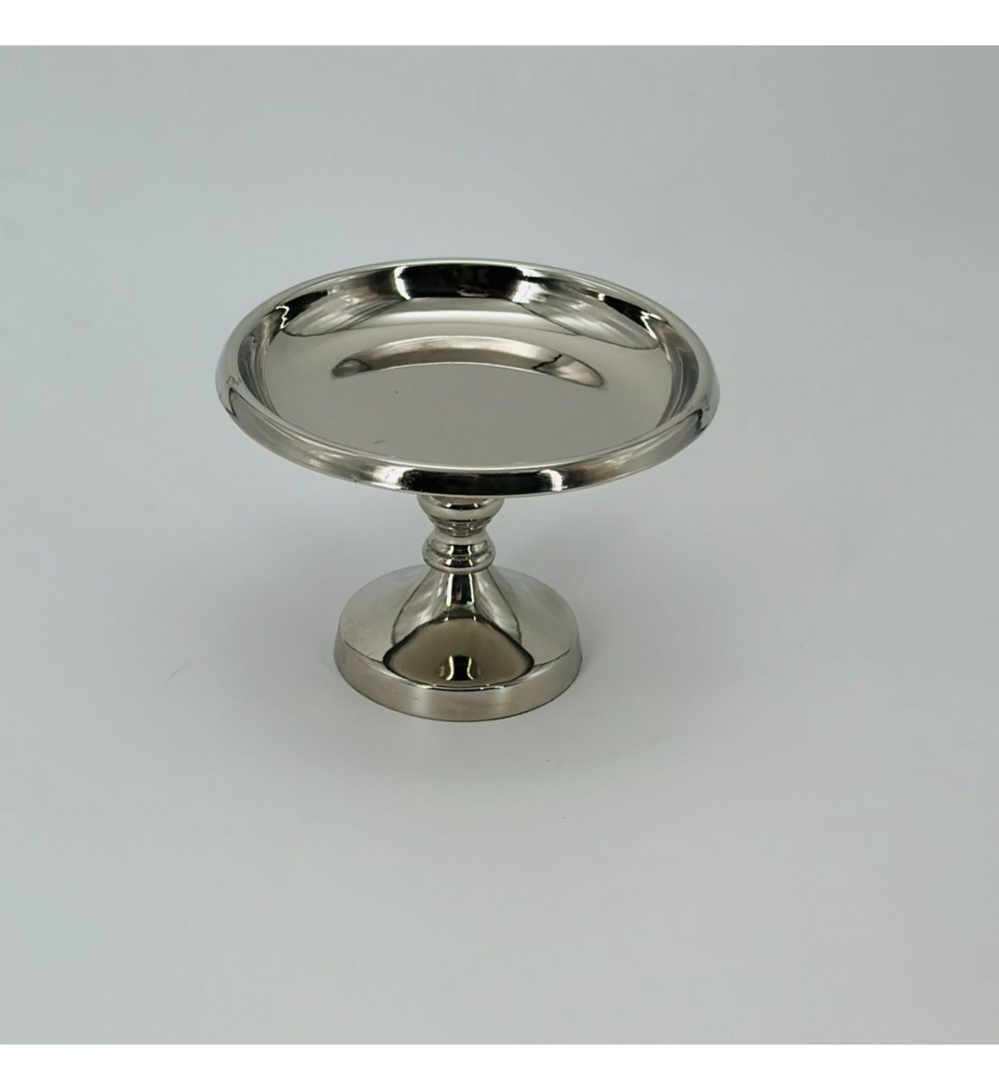 صحن تقديم معدنية فاخرة – تصميم أنيق وعصري15×15×10سم