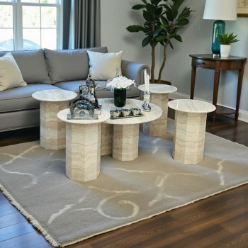 طاولة ديكور فاخرة بتصميم عصري من الحجر الطبيعي بلون بيج رخامي أنيق، 5قطع  قاعده جديد 