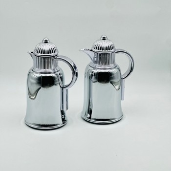 طقم  ترمس  شاي وقهوة أنيق يجمع بين التصميم العصري والانيق 