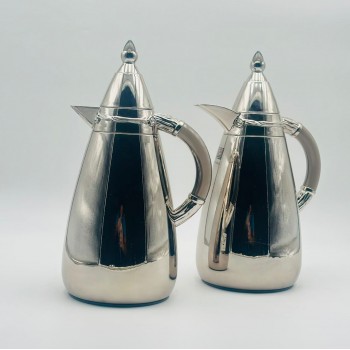 طقم  ترمس  شاي وقهوة أنيق يجمع بين التصميم العصري والانيق 