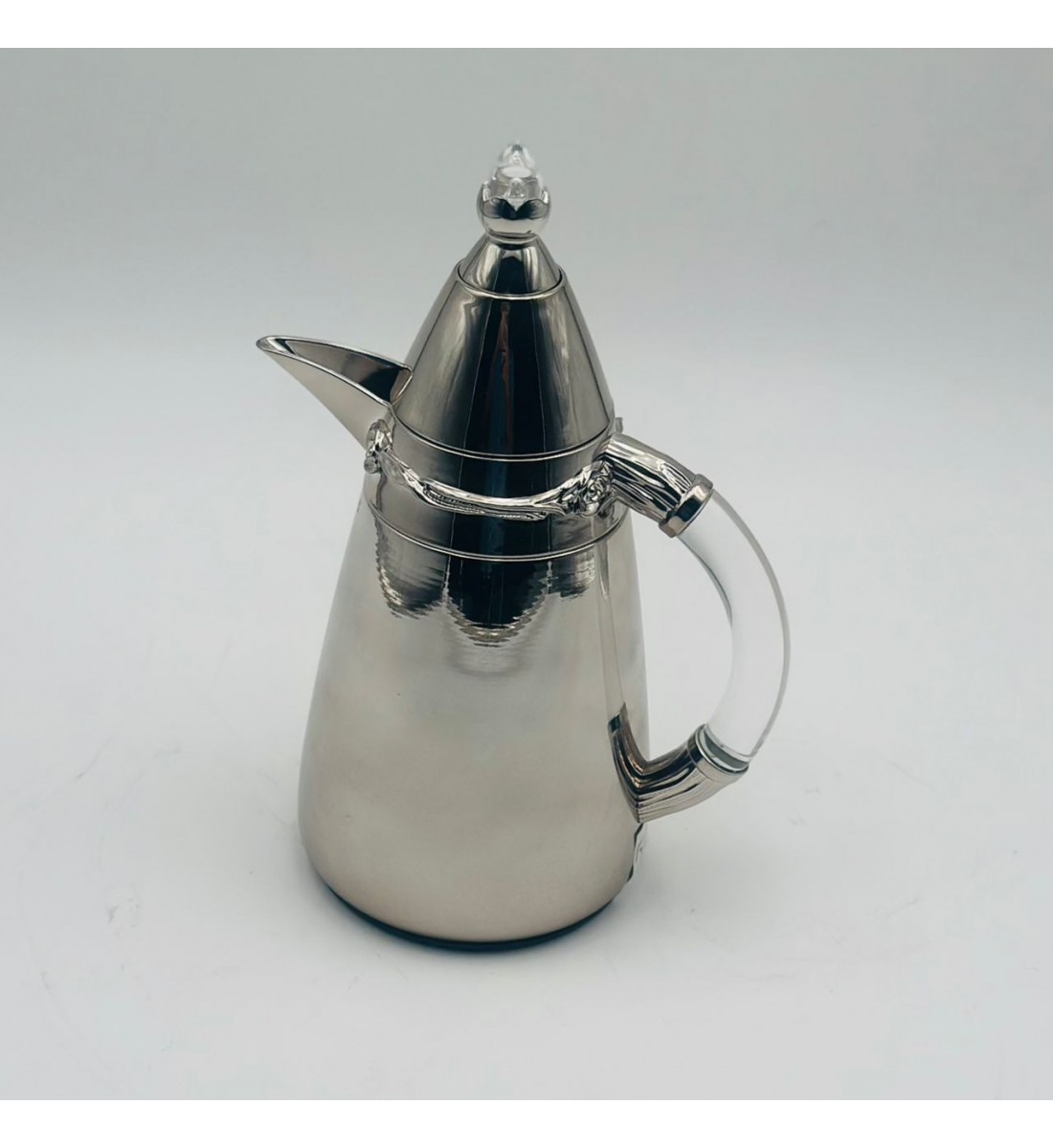 ترمس أنيق بتصميم عصري يجمع بين البساطة والفخامة، مصنوع من هيكل معدني 350مل 