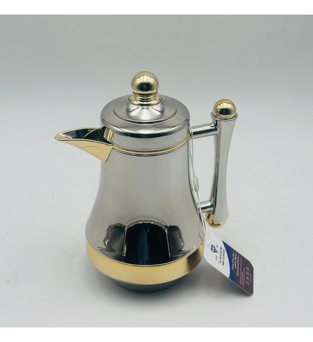 ترمس أنيق بتصميم عصري يجمع بين البساطة والفخامة، مصنوع من هيكل معدني 350مل 