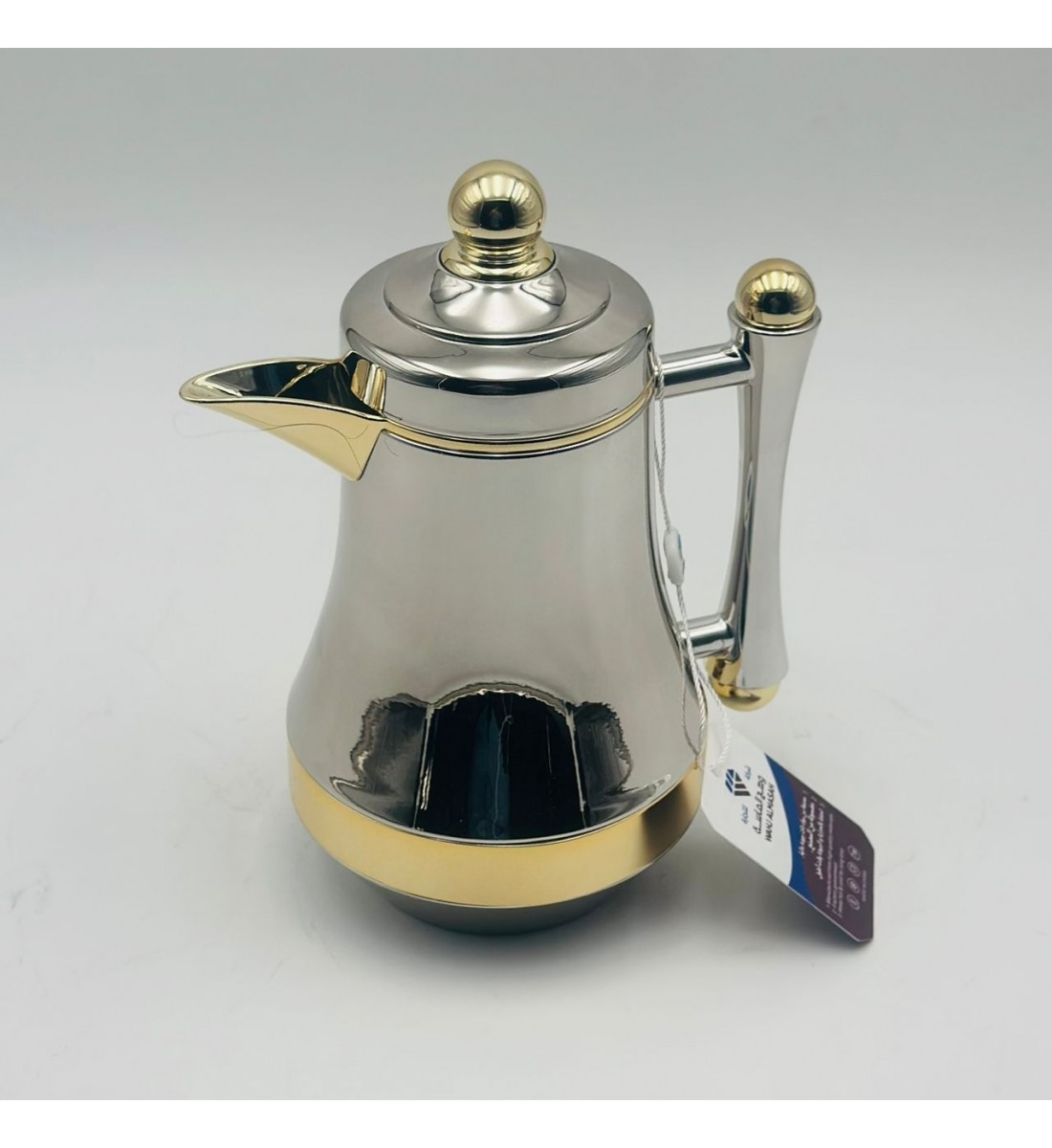 ترمس أنيق بتصميم عصري يجمع بين البساطة والفخامة، مصنوع من هيكل معدني 350مل 