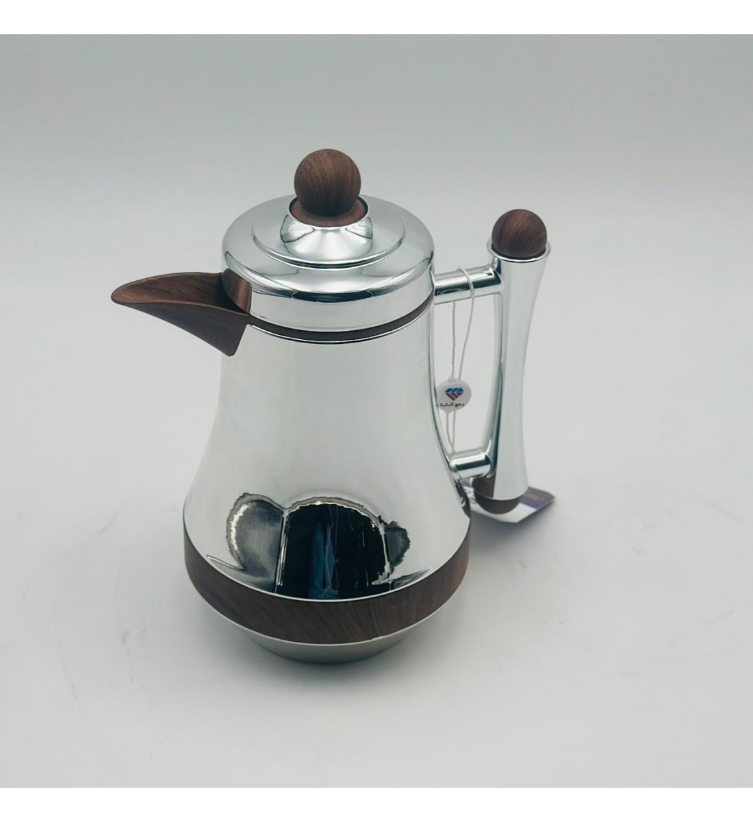 ترمس أنيق بتصميم عصري يجمع بين البساطة والفخامة، مصنوع من هيكل معدني 350مل 