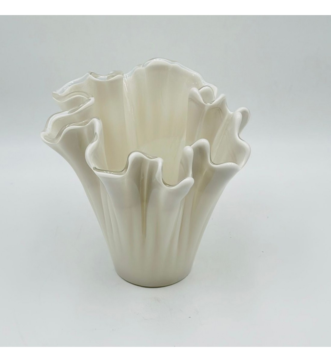 فازة ديكور أنيقة مصنوعة من الزجاج،  22×22×18سم 