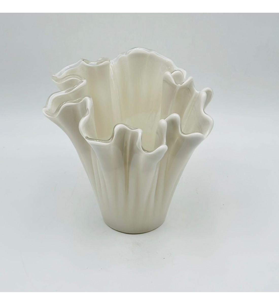 فازة ديكور أنيقة مصنوعة من الزجاج،  22×22×18سم 