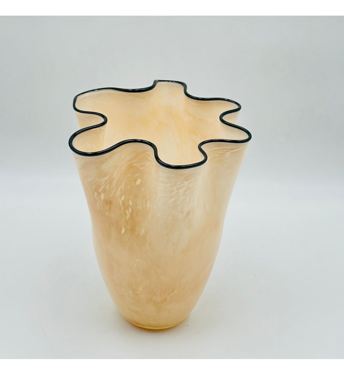 فازة ديكور أنيقة مصنوعة من الزجاج، 22×22×24سم 