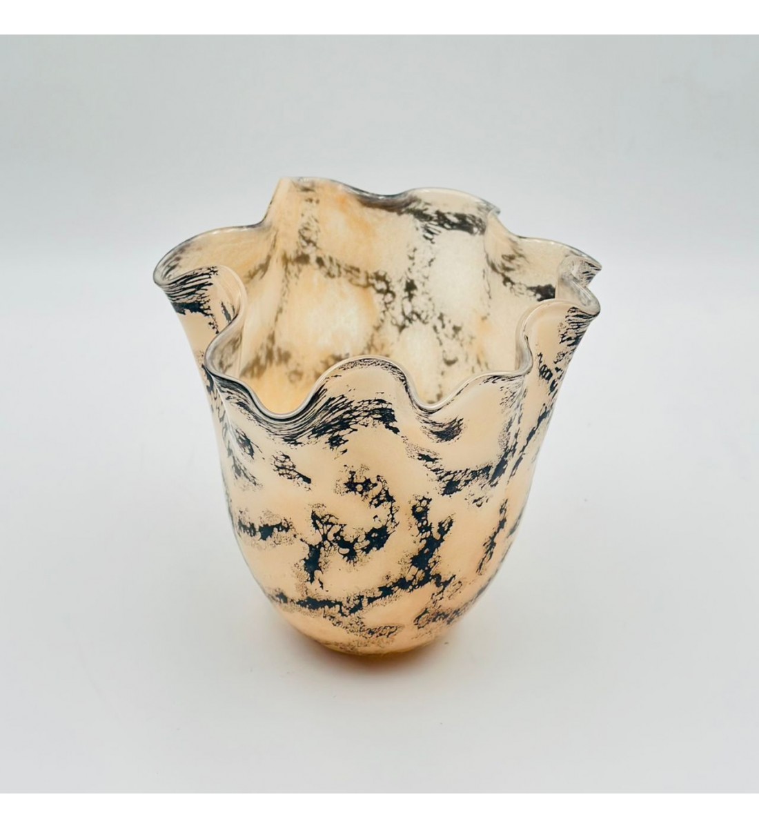 فازة ديكور أنيقة مصنوعة من الزجاج19×19×20سم 