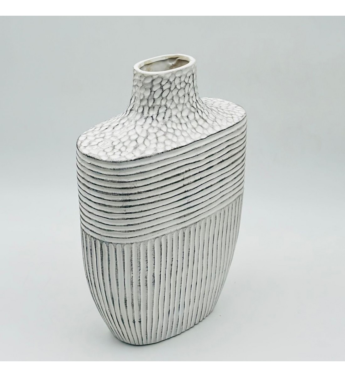 فازة ديكور أنيقة مصنوعة سيراميك 30×4×7سم 