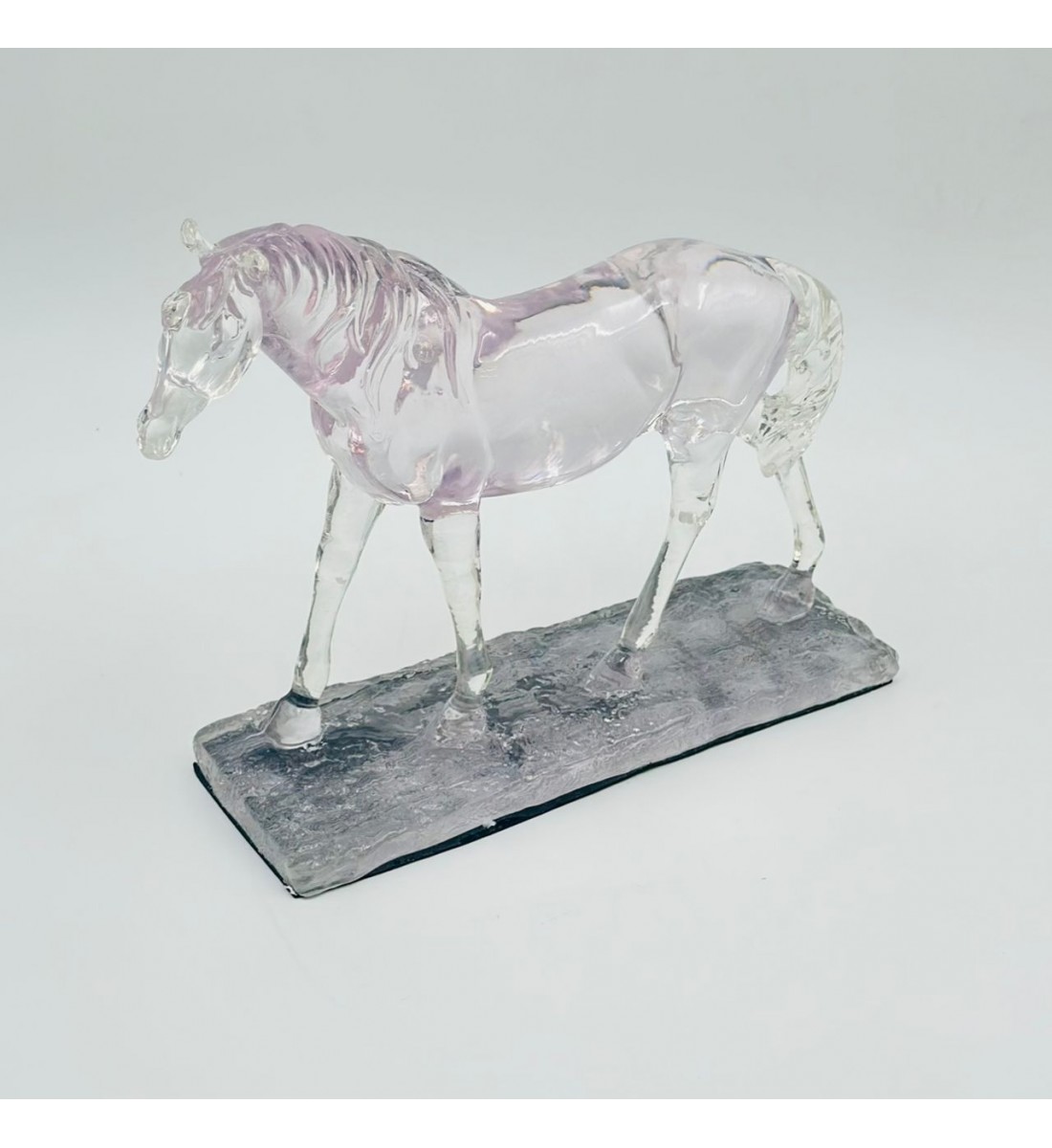 قطعة ديكور أنيقة بتصميم مجسّم لحصان في وضعية حركة28×9×24سم 