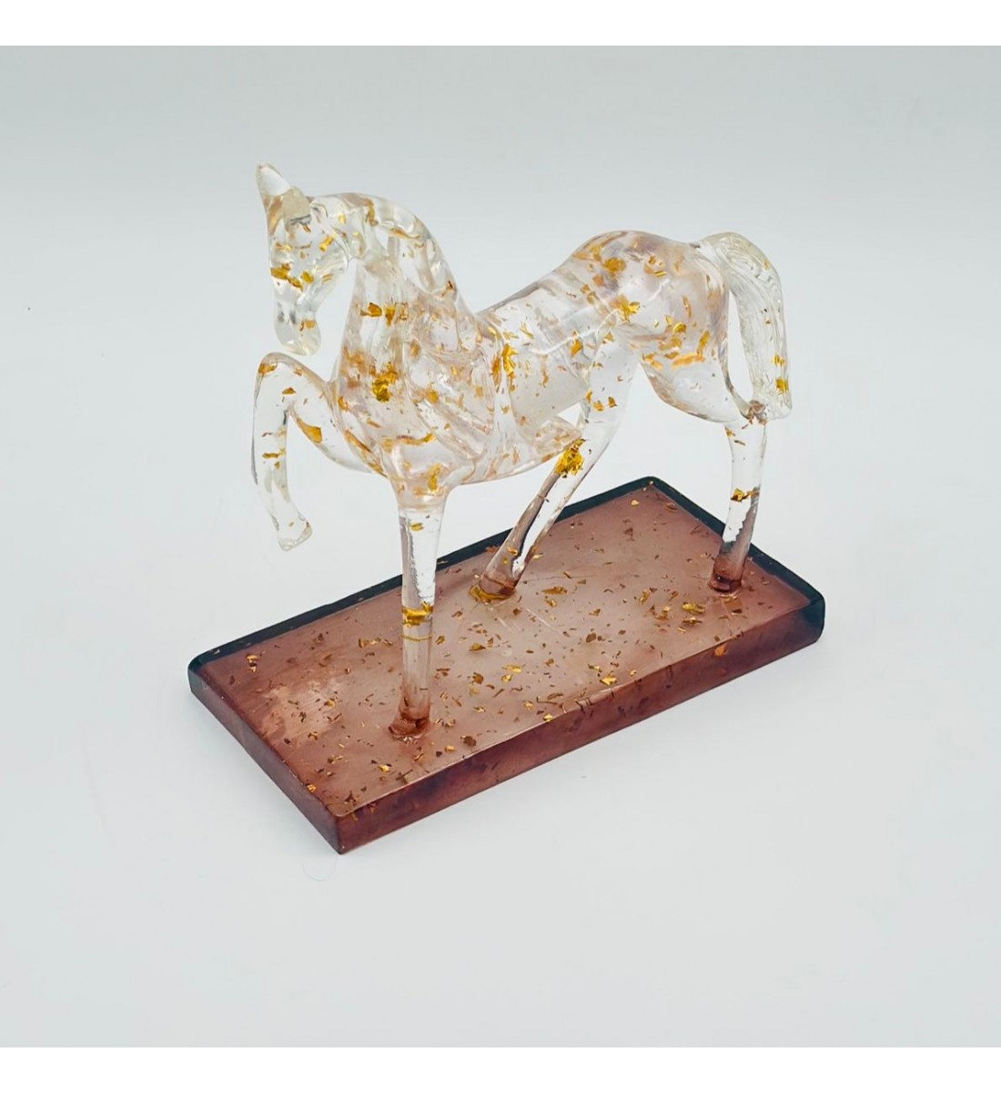 قطعة ديكور أنيقة بتصميم مجسّم لحصان في وضعية حركة21×11×23سم