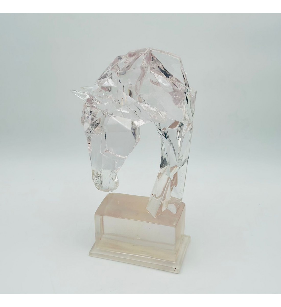 قطعة ديكور فنية بتصميم مجسّم لحصان بأسلوب هندسي عصري36×20×10سم 