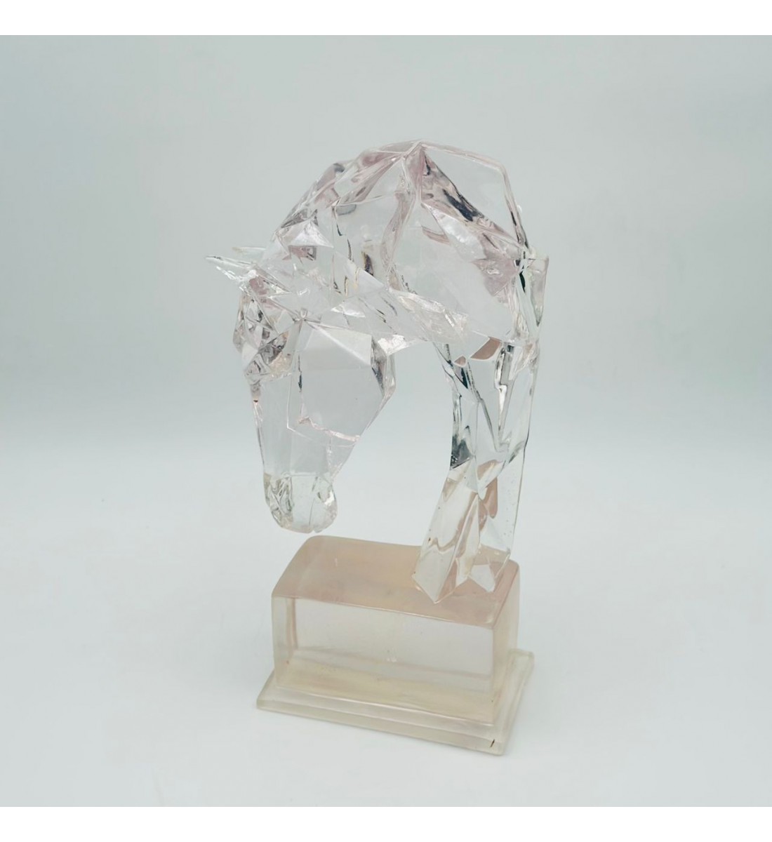 قطعة ديكور فنية بتصميم مجسّم لحصان بأسلوب هندسي عصري36×20×10سم 