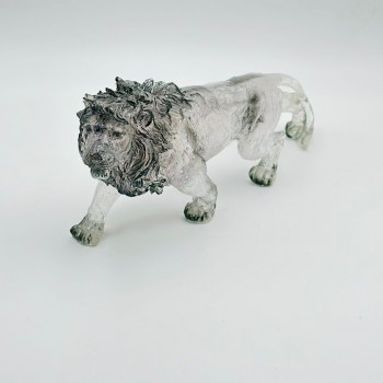 قطعة ديكور مجسّمة على شكل أسد في وضعية حركة هادئة38×12×15سم 