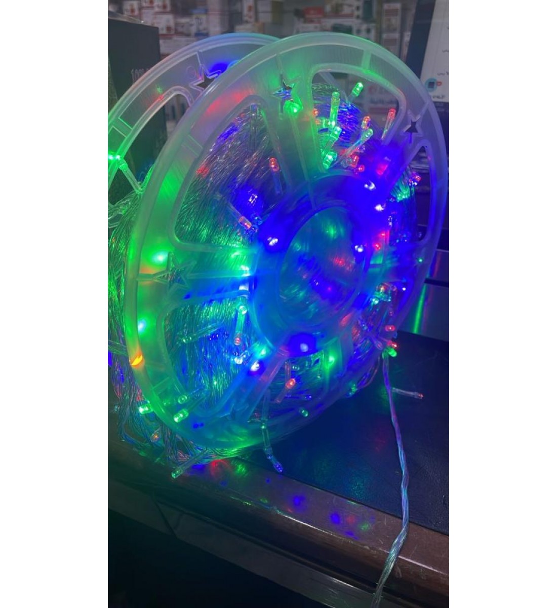 عقد إضاءة زينة كهربائي 100 متر  عقد إضاءة الزينة (100 متر) – سحر الضوء في كل زاوية