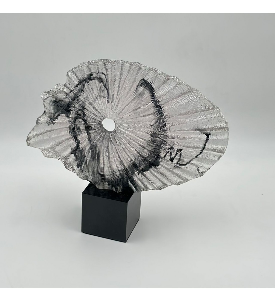 تحفه فنيه لديكور منزلك بتصميم مميز 27×30×7سم 