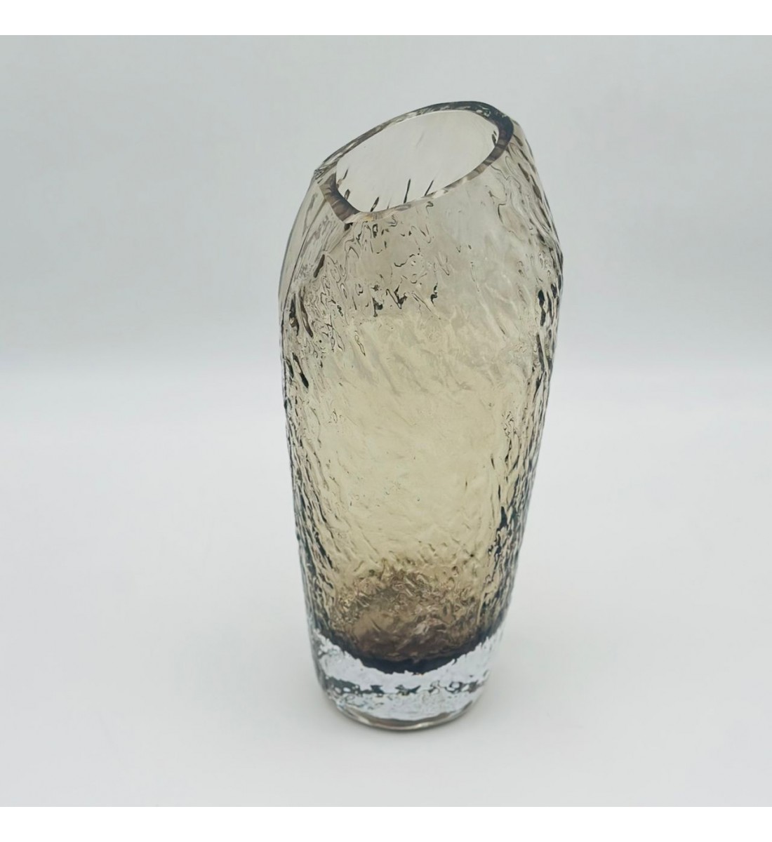 فازه زجاج  تصميم كلاسيك مقاس32×8×8سم 