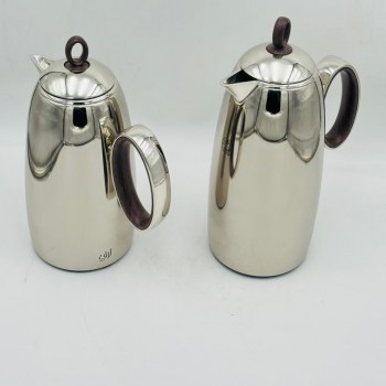 طقم  ترمس  شاي وقهوة أنيق يجمع بين التصميم العصري والانيق 