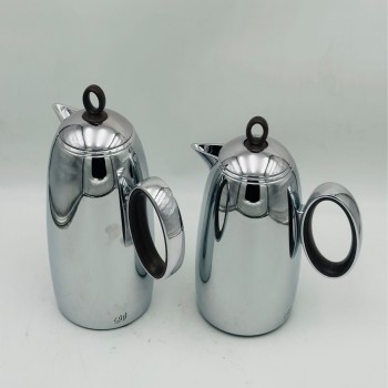 طقم  ترمس  شاي وقهوة أنيق يجمع بين التصميم العصري والانيق 