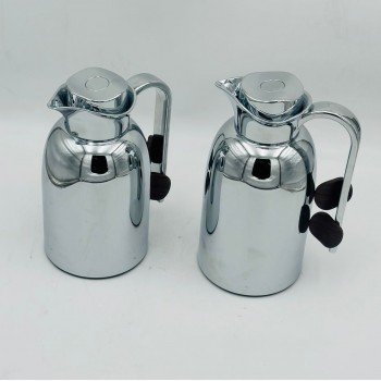 طقم  ترمس  شاي وقهوة أنيق يجمع بين التصميم العصري والانيق 