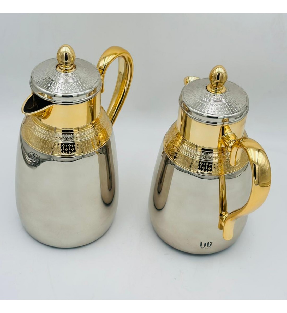 طقم ترمس شاي وقهوة أنيق يجمع بين التصميم العصري والانيق طقم ترمس شاي وقهوة أنيق يجمع بين التصميم العصري والانيق